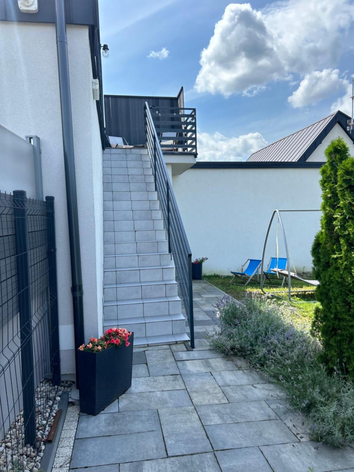 Appartement Nowa Stodola Koniec Swiata à Mikołajki Extérieur photo
